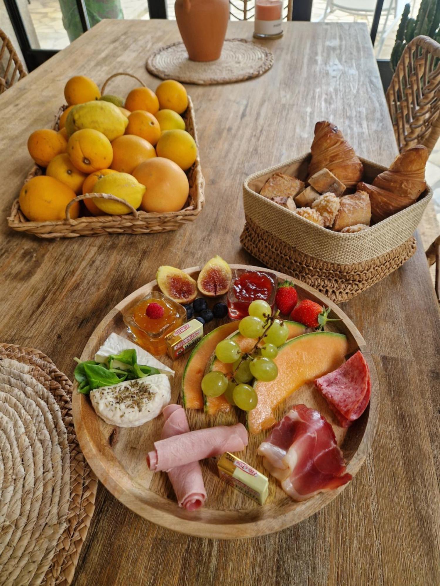 Mas Armelin Bed and Breakfast Tarascon Εξωτερικό φωτογραφία